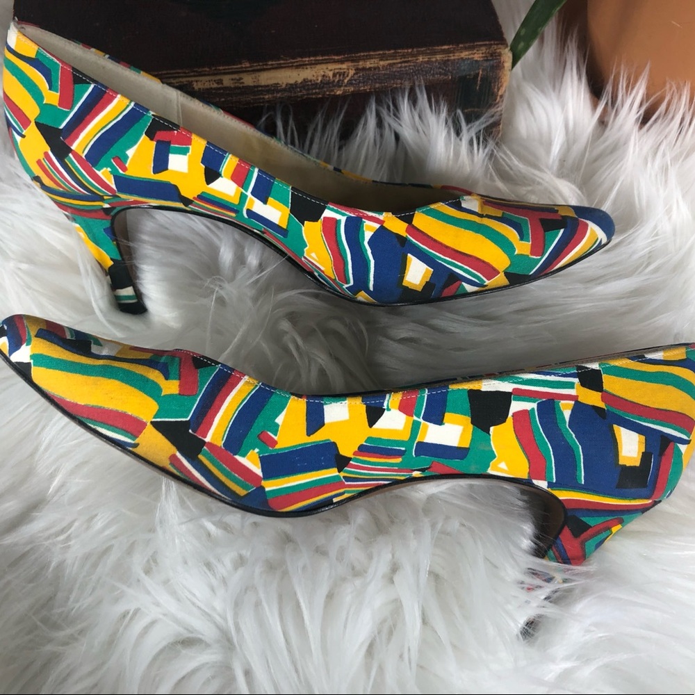 Mama Mia! vintage multi colored heels